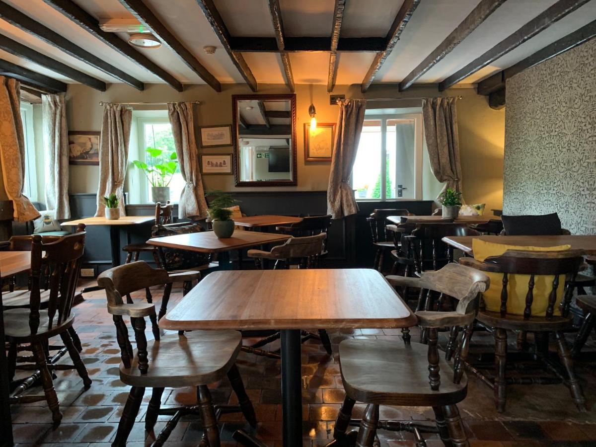 The Black Dog Inn Dalton in Furness Bagian luar foto
